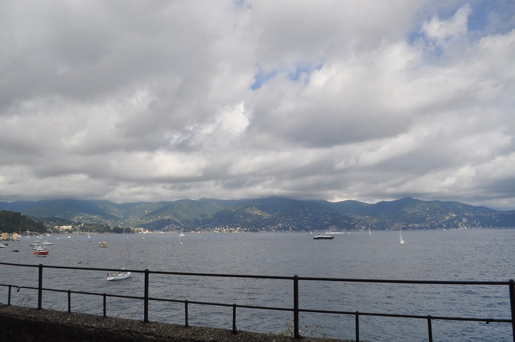 AA27C375-AAC2-4D42-ACCF-C580BCBE3B02