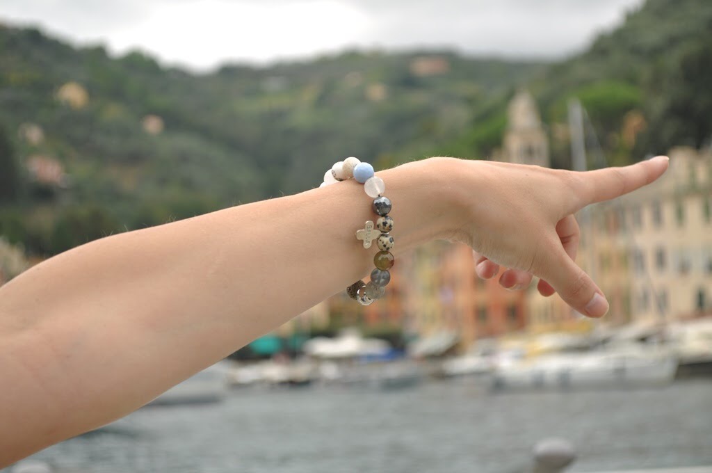 D526E595-C593-4D9D-B046-63F7994F883D