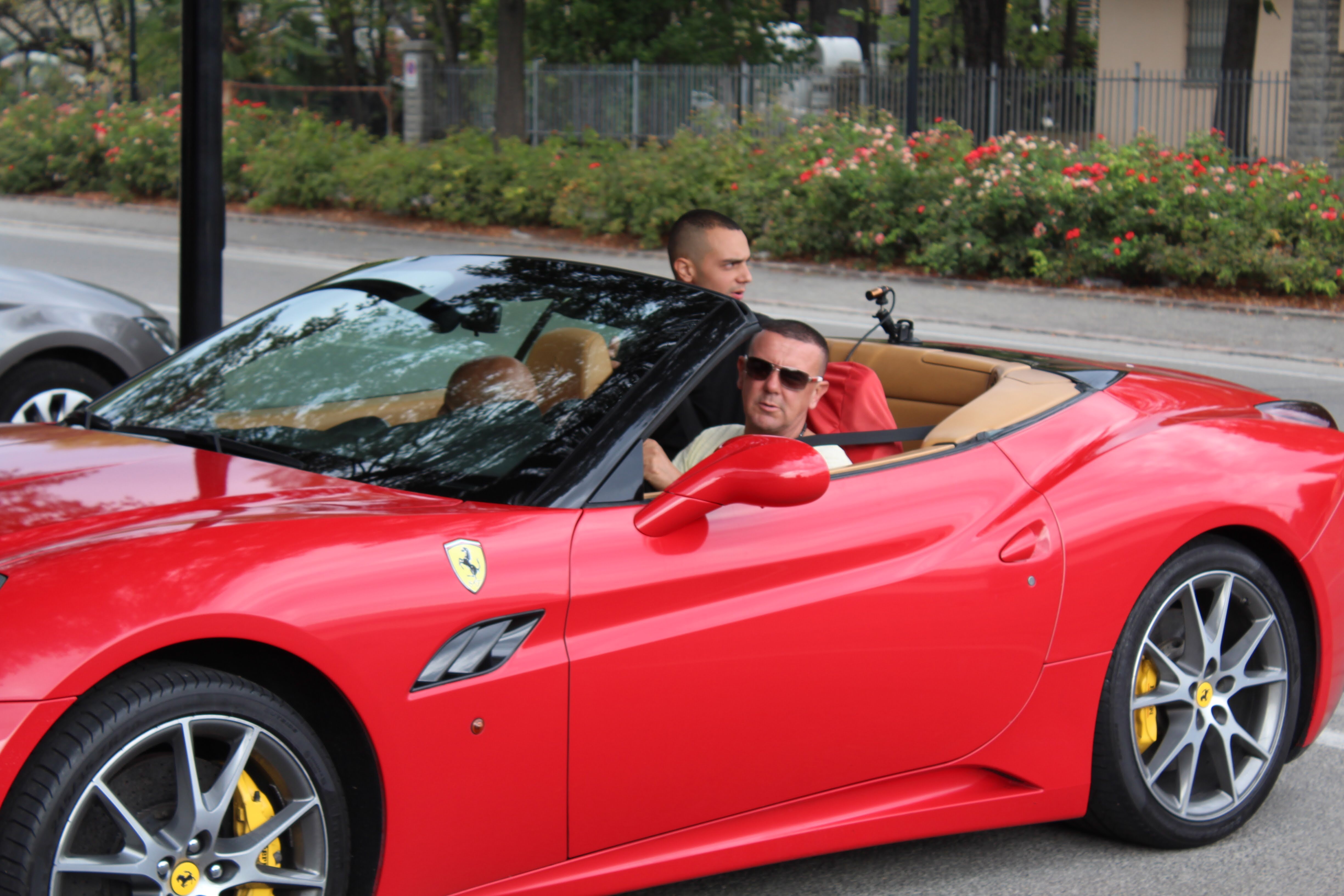 9DAC2B51-458A-4D35-9D39-41349571B967