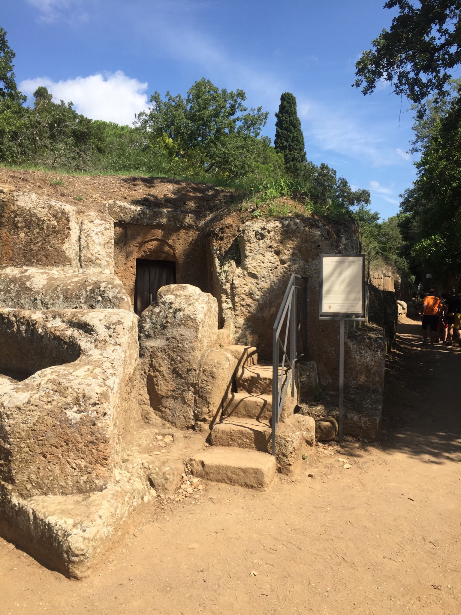 D04379DB-5A14-4044-9040-028036C4CC83