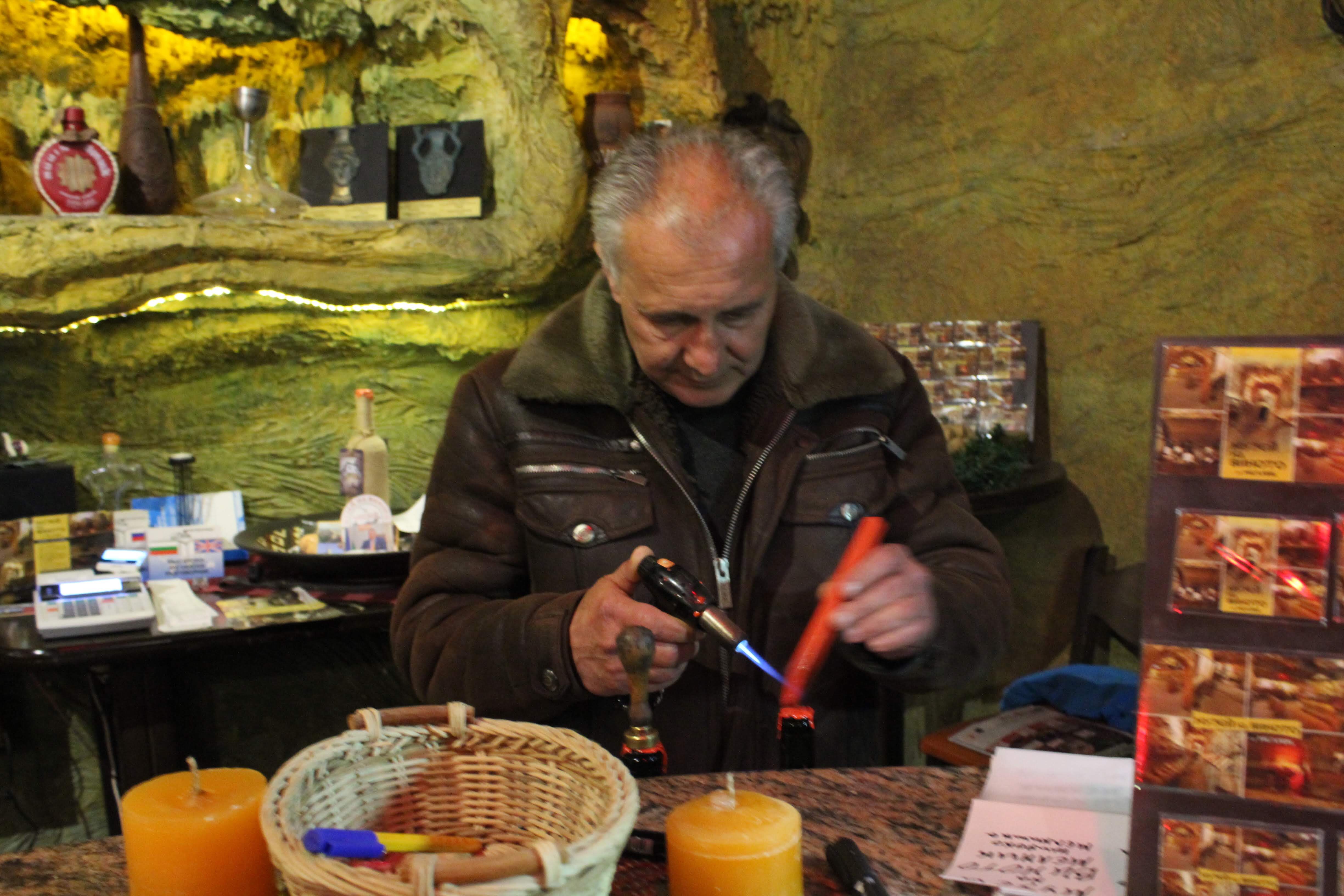 1D90ACD5-15F2-4CCF-A3E9-22C7EEBEE45E