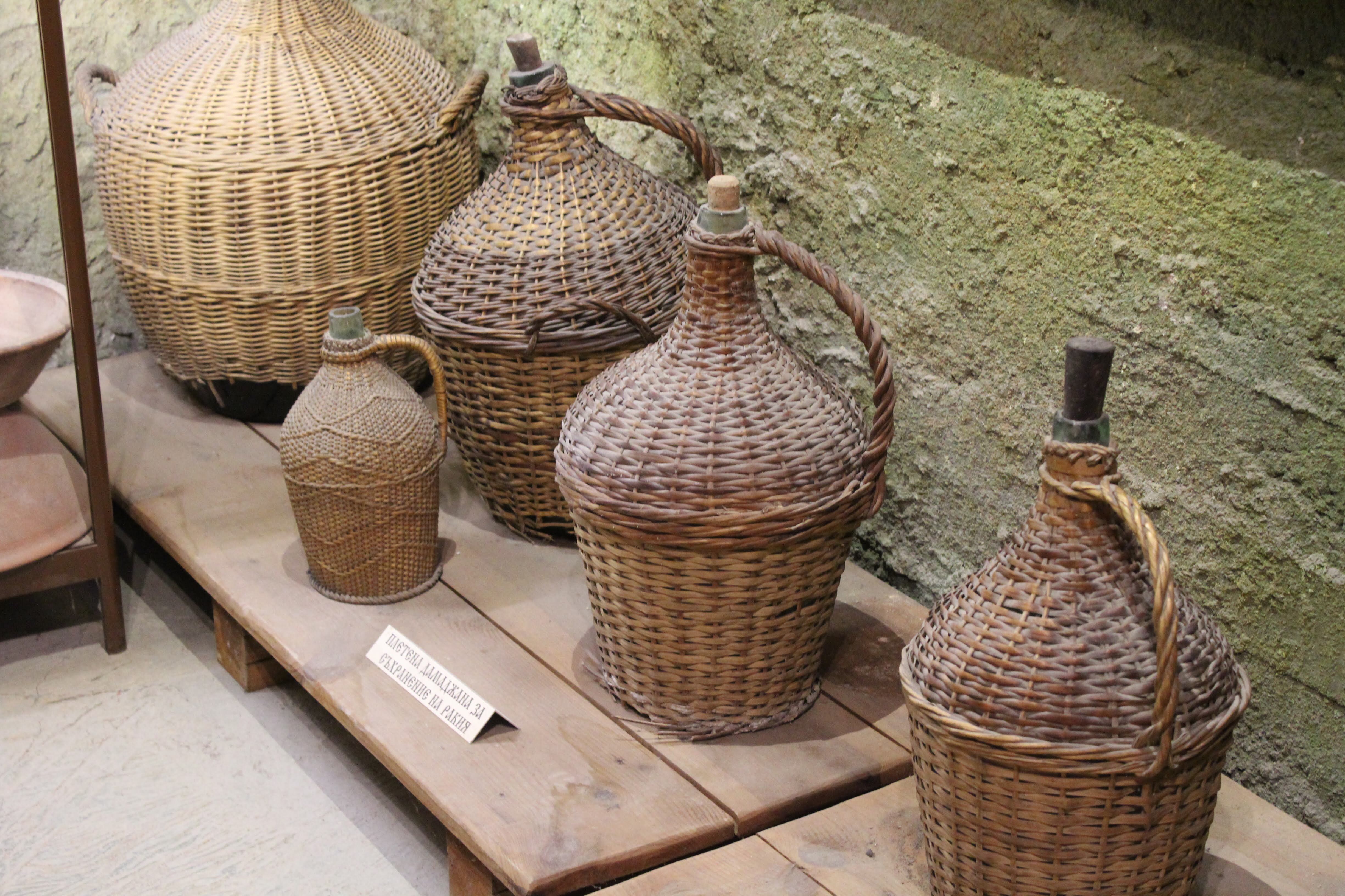 2E07049F-01A9-41D6-B6D3-A22421C43DAC