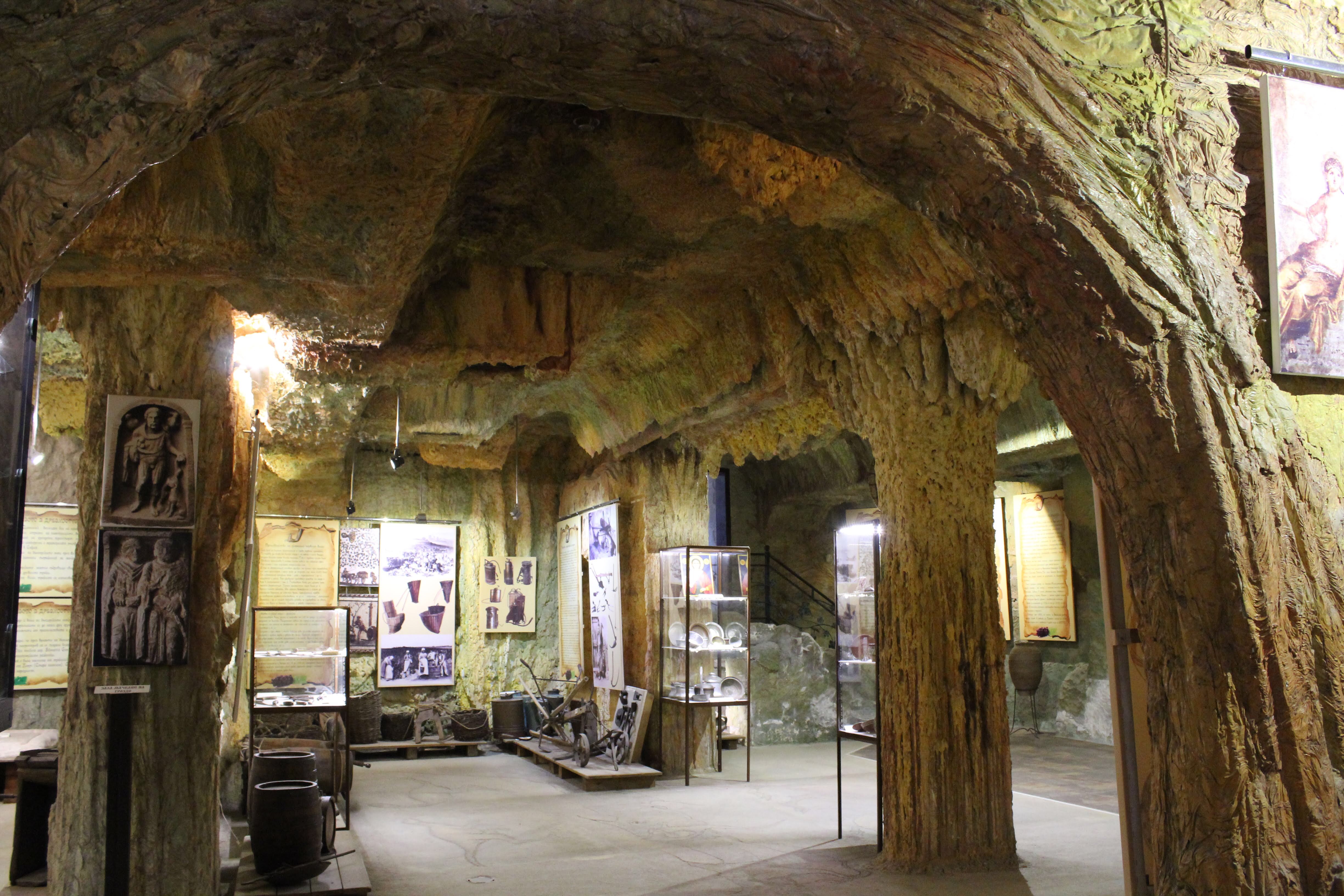 9B27A56C-3265-4E27-9659-FB4A0E9E63BB