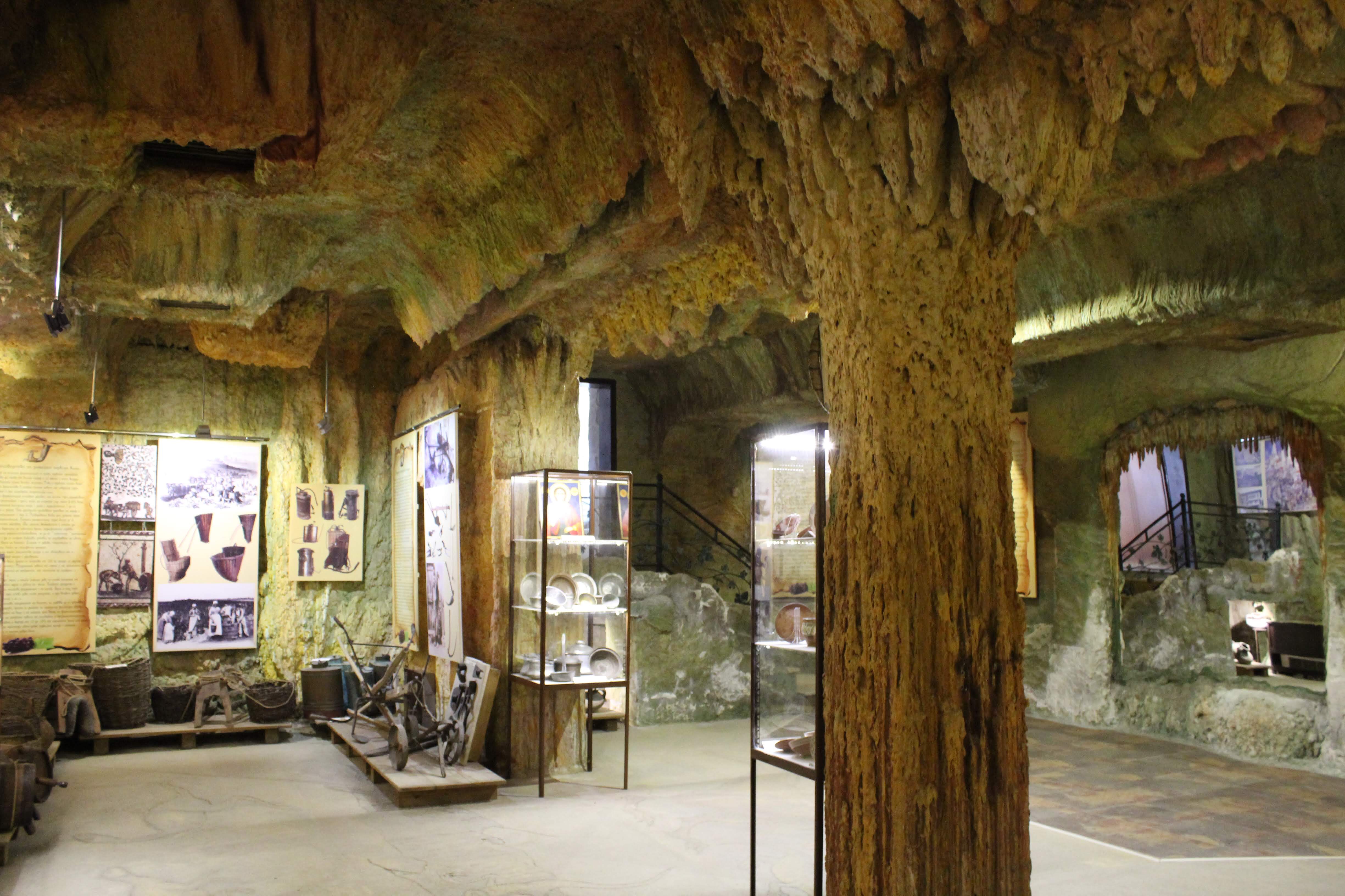 F31760F2-60F6-4EFE-9DF4-49291E8AB747