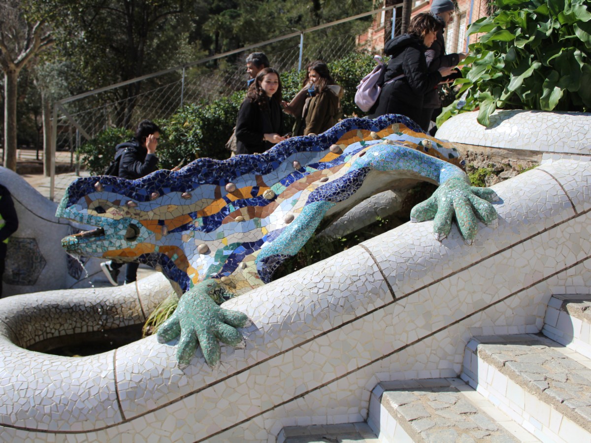 БАРСЕЛОНА – ВИЗИТНАТА КАРТИЧКА НА&nbsp;ГАУДИ