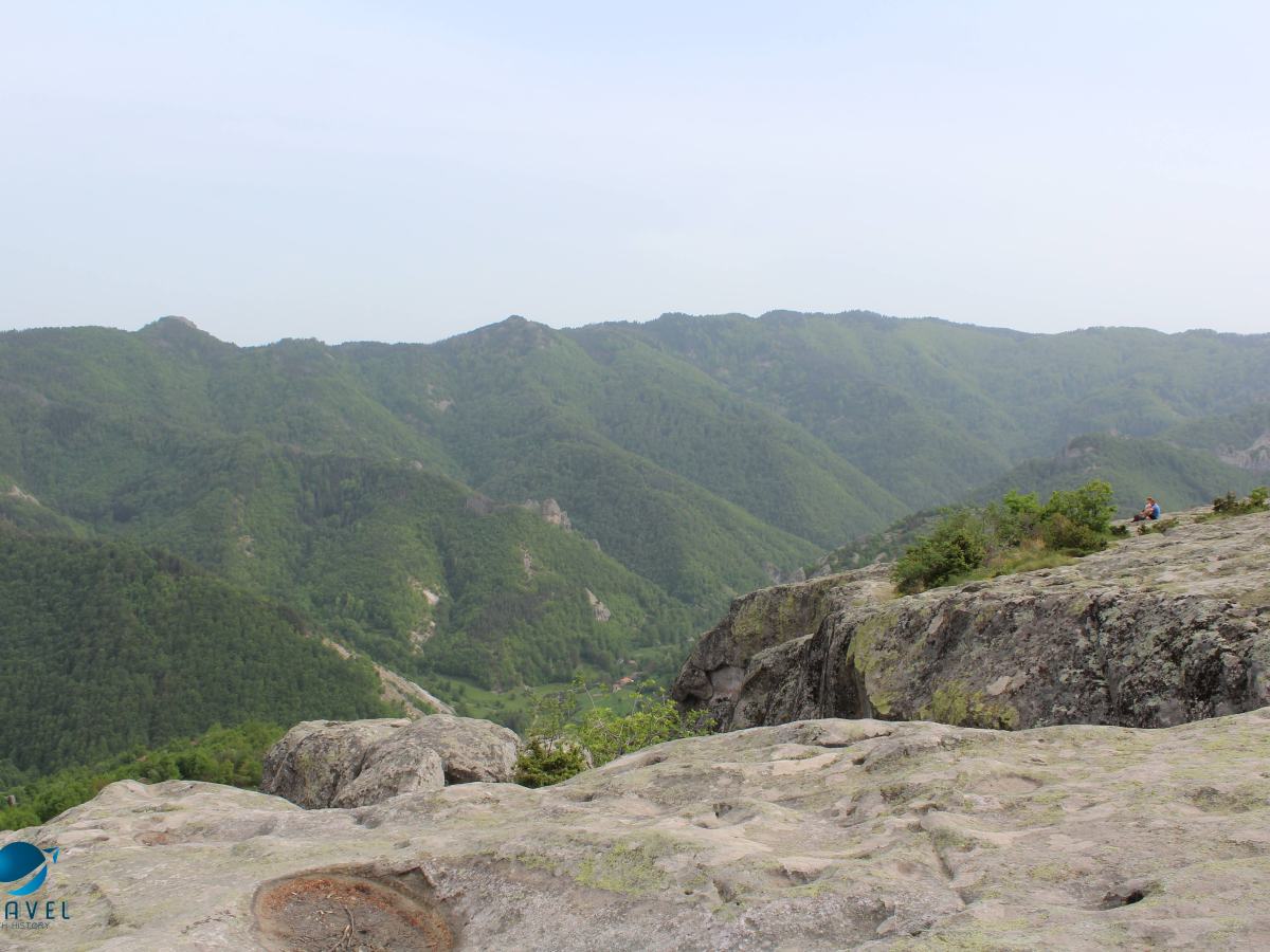 БЕЛИНТАШ – МИСТЕРИЯТА НА БЕЛИЯ&nbsp;КАМЪК