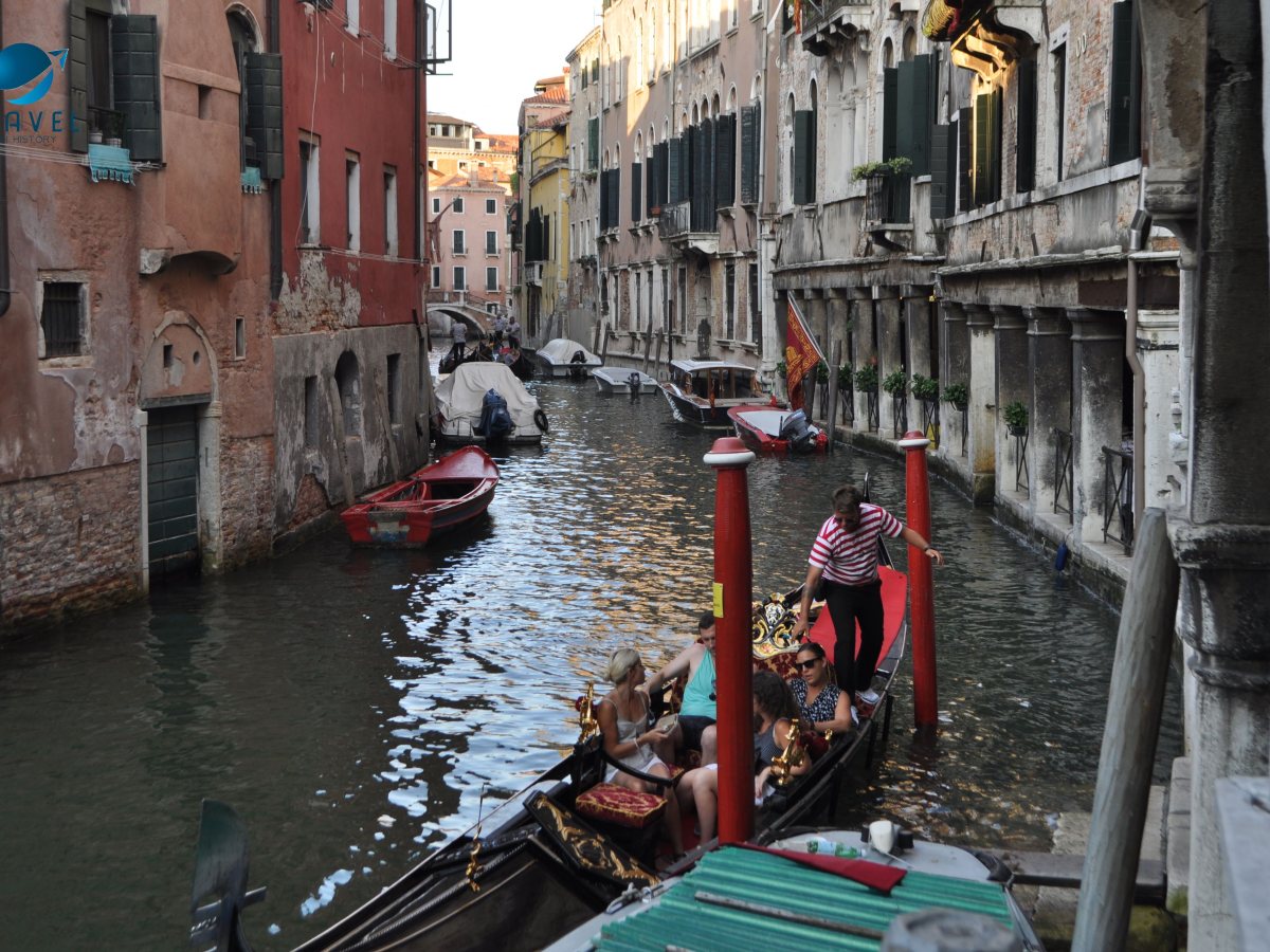 ВЕНЕЦИЯ- „НЕОБХОДИМИЯ ЧАР НА ОТКРАДНАТОТО&nbsp;УДОВОЛСТВИЕ“