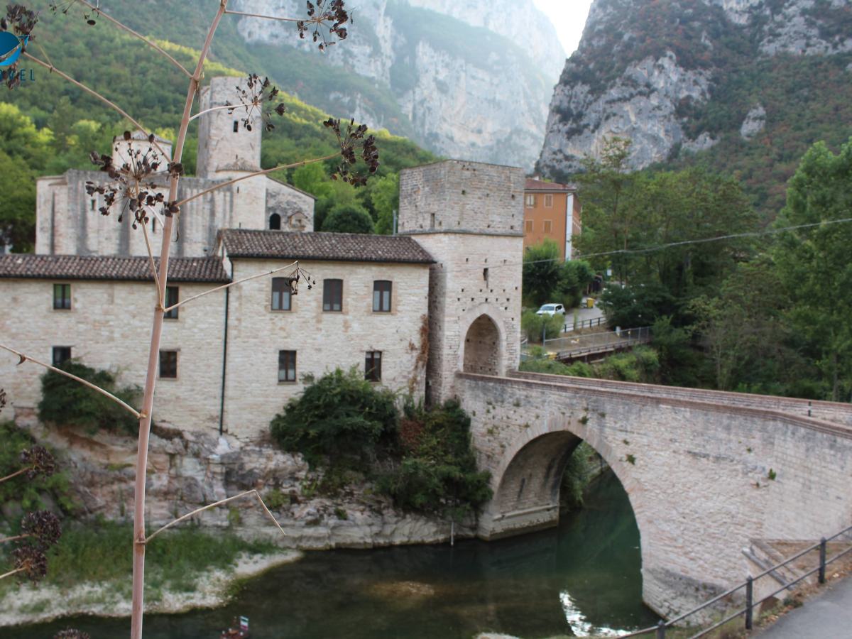 АБАТСТВО САН ВИТОРЕ КРАЙ ФРАСАСИ – МИСТИЧНИ ЗАБЕЛЕЖИТЕЛНОСТИ В&nbsp;ИТАЛИЯ