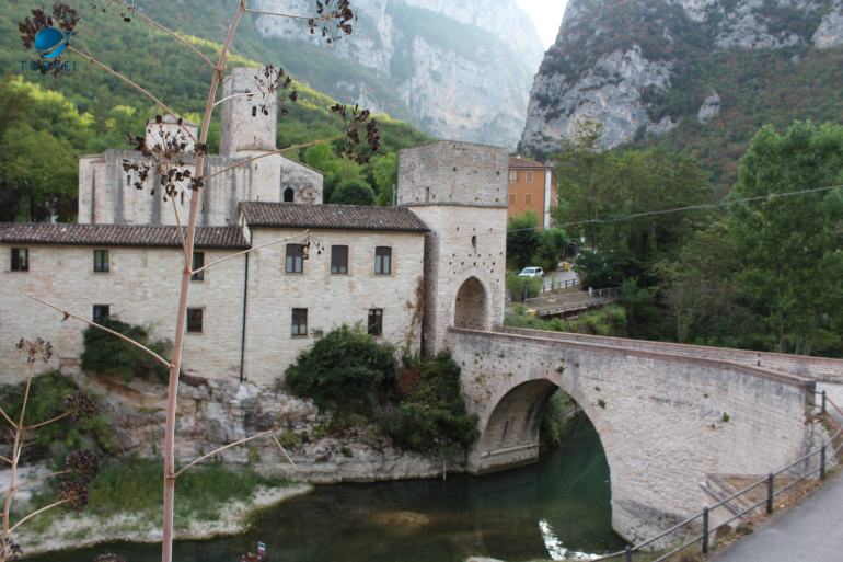 АБАТСТВО САН ВИТОРЕ КРАЙ ФРАСАСИ – МИСТИЧНИ ЗАБЕЛЕЖИТЕЛНОСТИ В&nbsp;ИТАЛИЯ