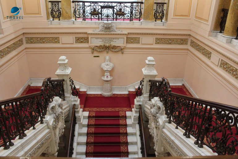 АРТ МУЗЕЙ КРАЙОВА