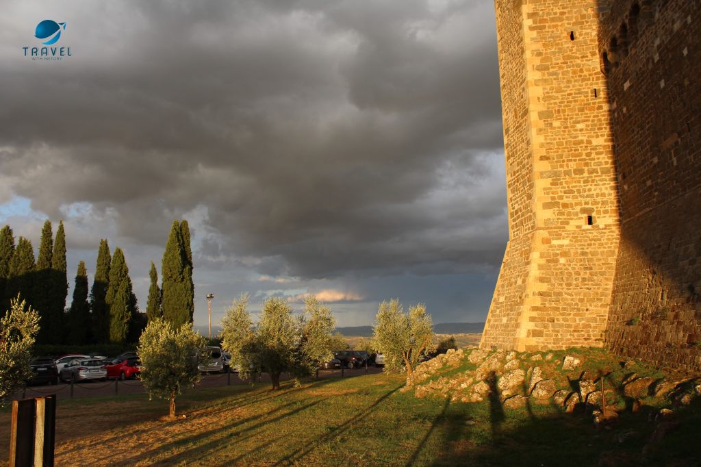 Крепост Монталчино