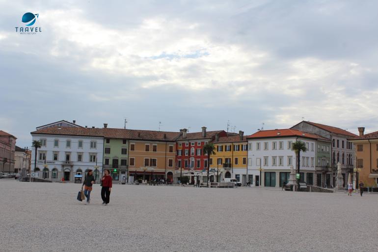 Палманова, Италия