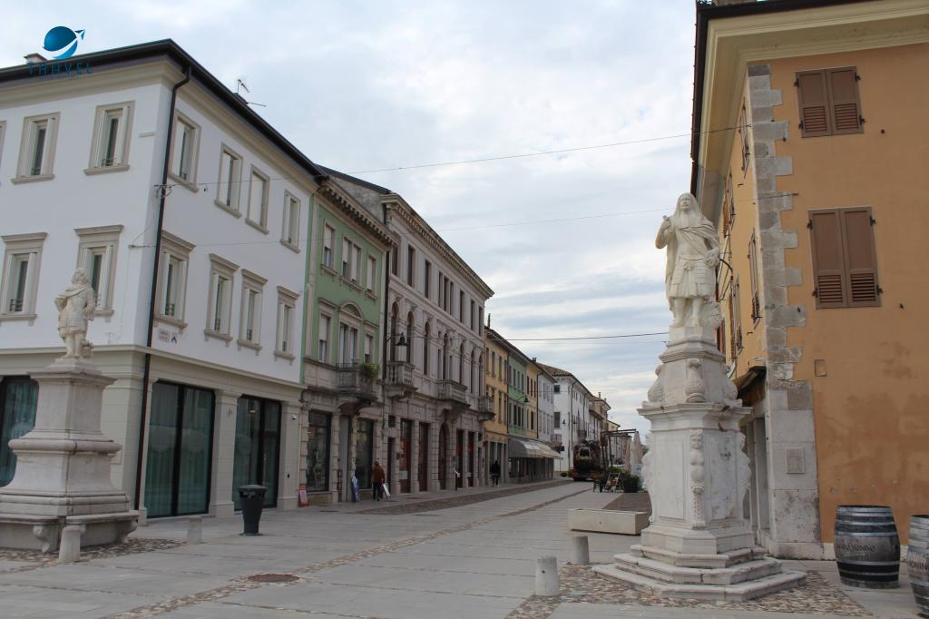 Палманова, Италия