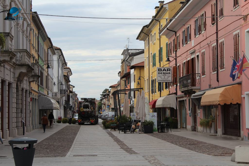 Палманова, Италия